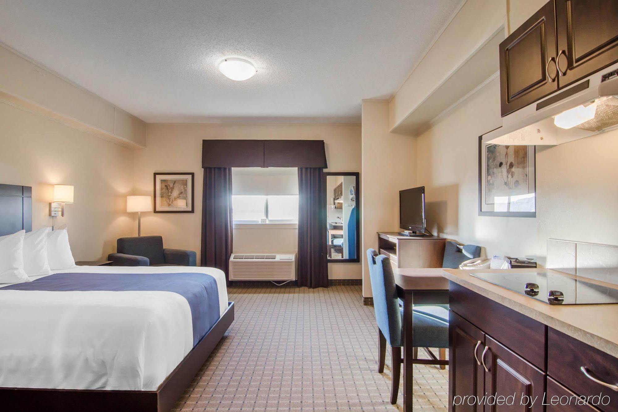 Quality Inn And Suites - Kindersley Extérieur photo